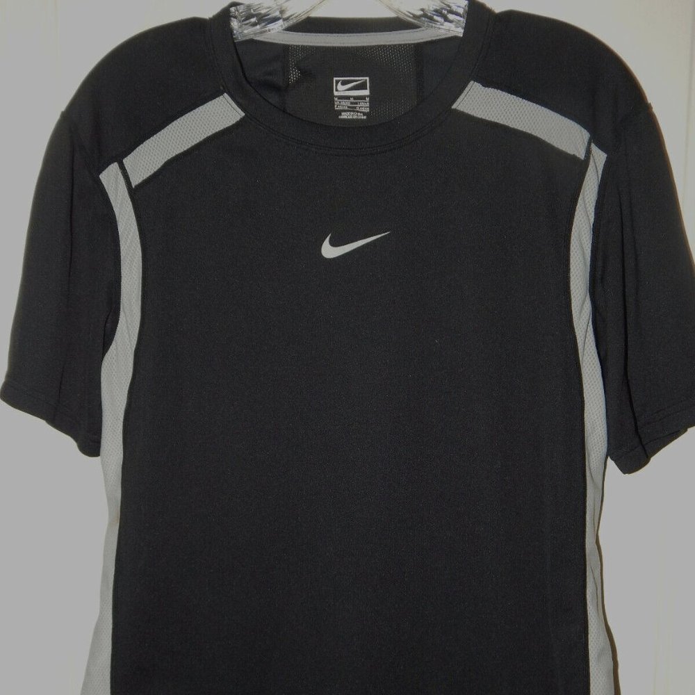 Men's Nike Performance Shirt ~~ Size M ~~ Black ~~ Polyester